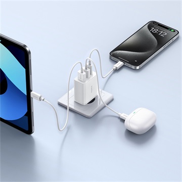 Baseus Cube hálózati gyorstöltő 30W, USB Type-C + 2×USB Type-A, fehér