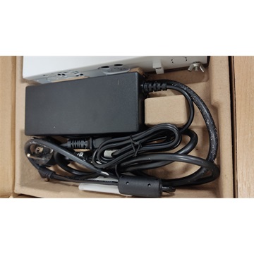 Használt MikroTik CRS112-8P-4S-IN asztali/rackbe szerelhető switch