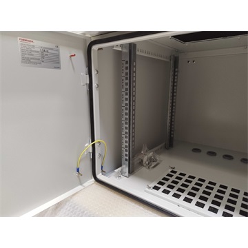 FORMRACK 16U 600x600 IP66 kültéri fali rack szekrény 