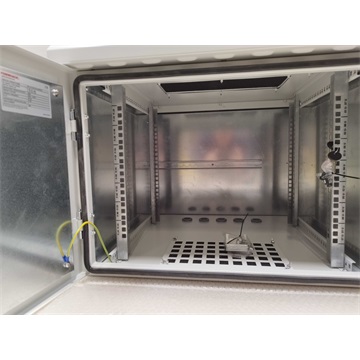 FORMRACK 7U 600x600 IP66 kültéri fali rack szekrény , dupla rétegű