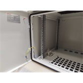 FORMRACK 9U 600x600 IP66 kültéri fali rack szekrény